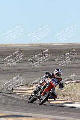 media/Jan-15-2026-Racers Edge (Thu) [[dfebeb70ab]]/3-B Group/Session 2 (Bowl Exit)/